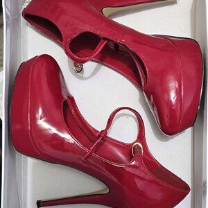 Steve Madden Red heels, leather, Size 8.5